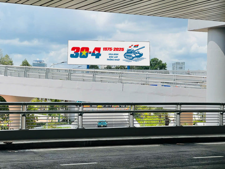 Pole Billboard, VT14 - approach road terminal T3 TSN, Tân Bình, Ho Chi Minh City