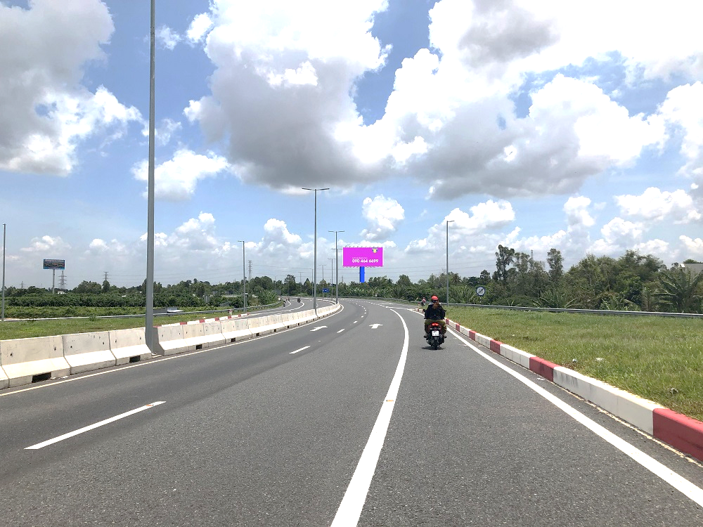 Pole Billboard, VT16-area bridge Cao Lãnh, commune Mỹ An Hưng, Dong Thap