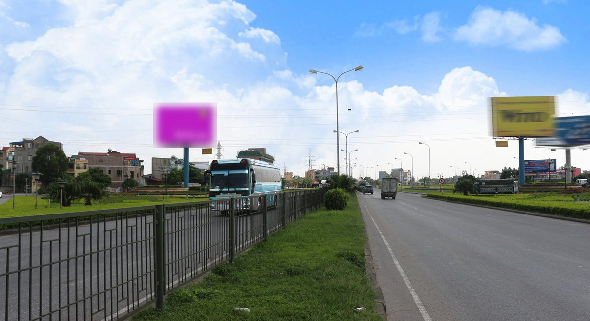 Pole Billboard, VT2 crossroads Big C ward Đông A, km107+370 QL10, bên tay trái hướng Hưng Yên đi Ninh Bình, Ninh Binh