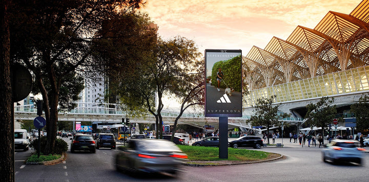 Premium LED Sky 8 sqm Pair, Avenida Dom João II (Avenida Aquilino Ribeiro Machado and Avenida de Berlim), Lisbon