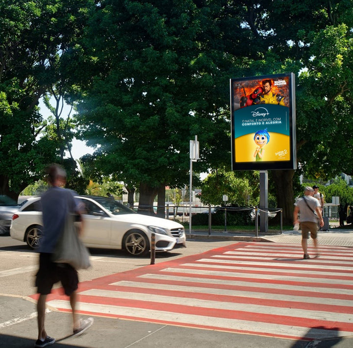 Premium LED 6 sqm Lisbon Airport Arrivals (3 screens), Lisbon