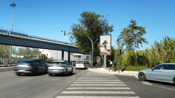 Premium LED Sky 8 sqm Avenida da Índia (Belém), Lisbon