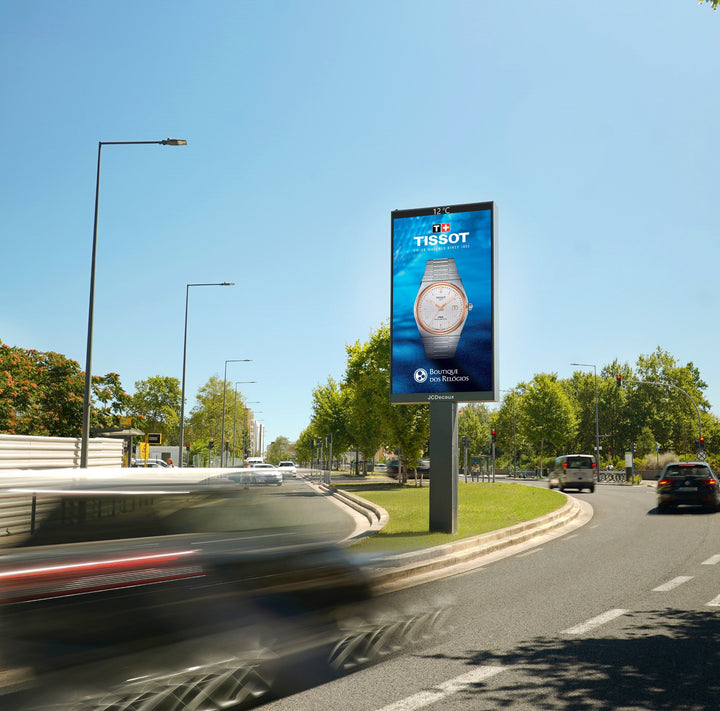 Premium LED Sky 8 sqm Avenida Columbano Bordalo Pinheiro, Lisbon