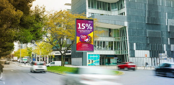 Premium LED Sky 8 sqm Pair, Avenida Dom João II (Avenida Pacífico and Avenida do Índico), Lisbon — image 2