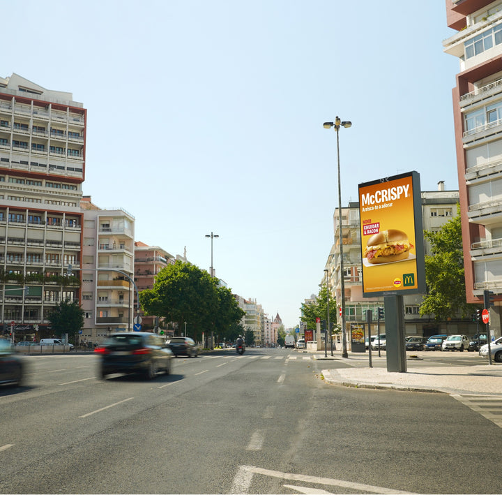 Premium LED Sky 8 sqm Avenida de Roma (Viaduto Avenida dos Estados Unidos), Lisbon