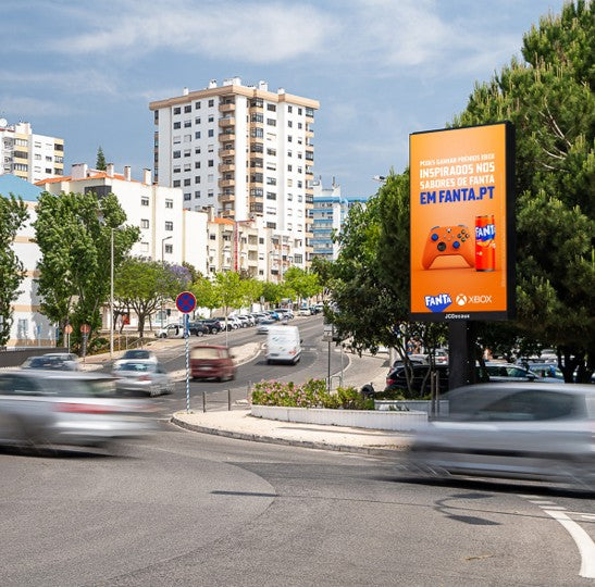 City Land LED 22 sqm Avenida Engenheiro Duarte Pacheco, Lisbon