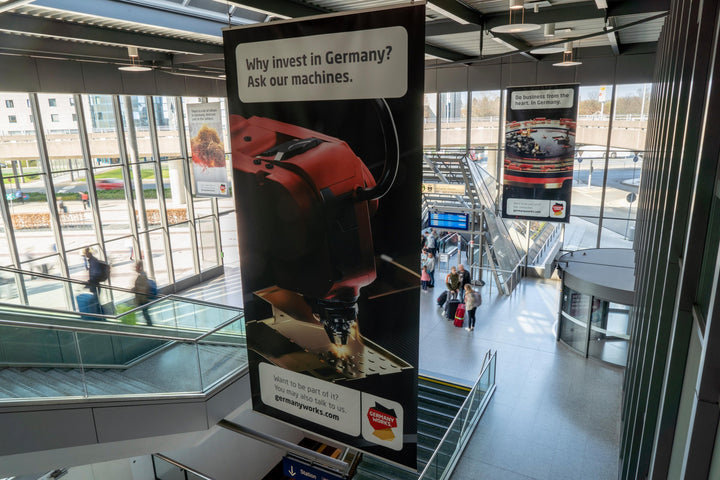 Roof Banner, Departure Hall Terminal C or Train Station Hall, Hannover Airport