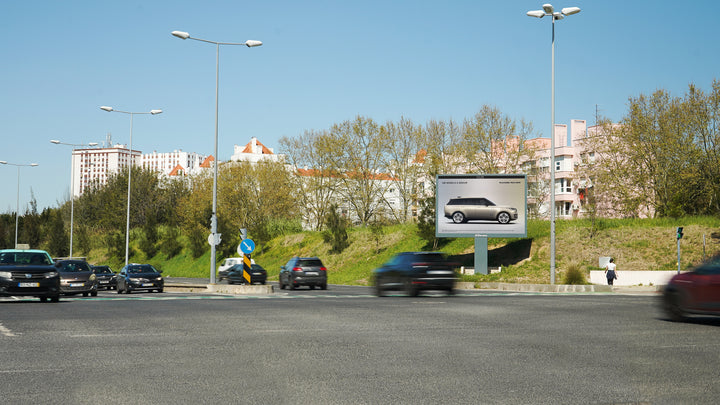City Land LED 22 sqm Avenida Condes de Carnide, Lisbon