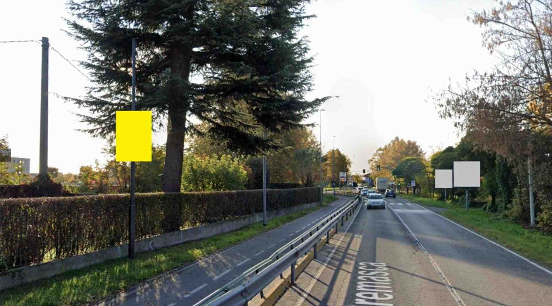 Pole sign Via Cremasca, Azzano San Paolo, Italy