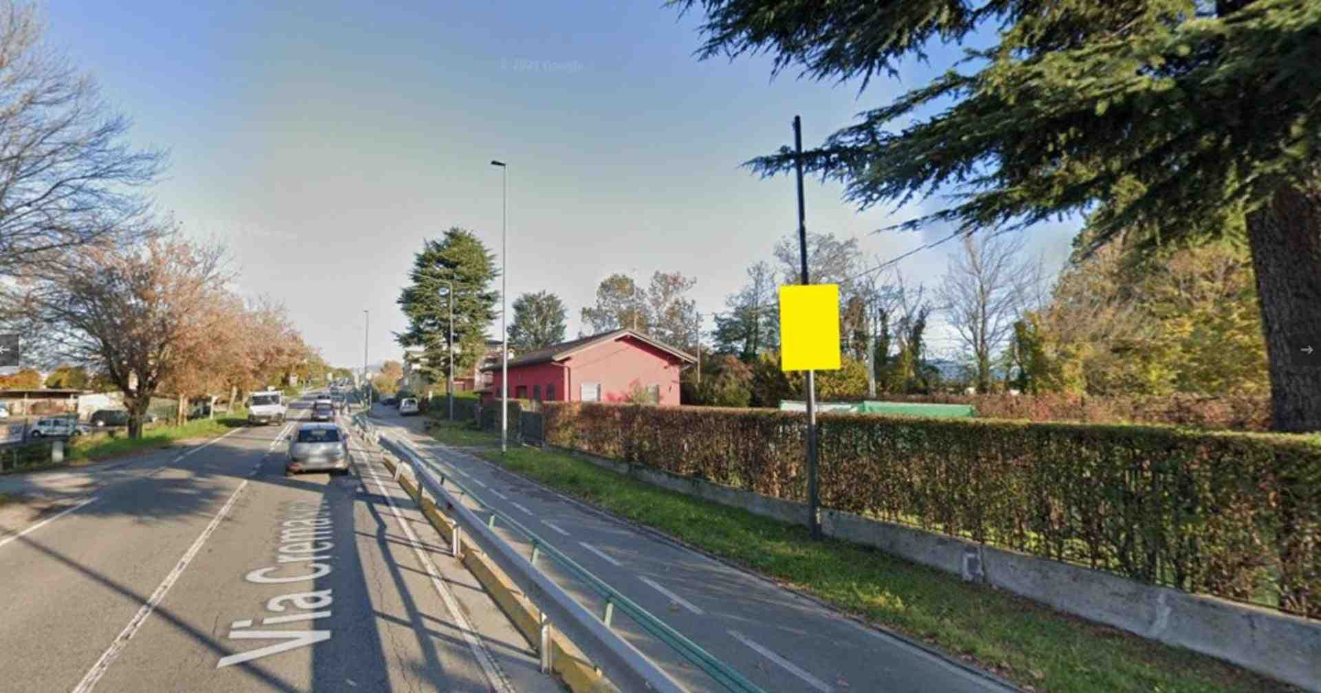 Pole sign Via Cremasca, Azzano San Paolo, Italy
