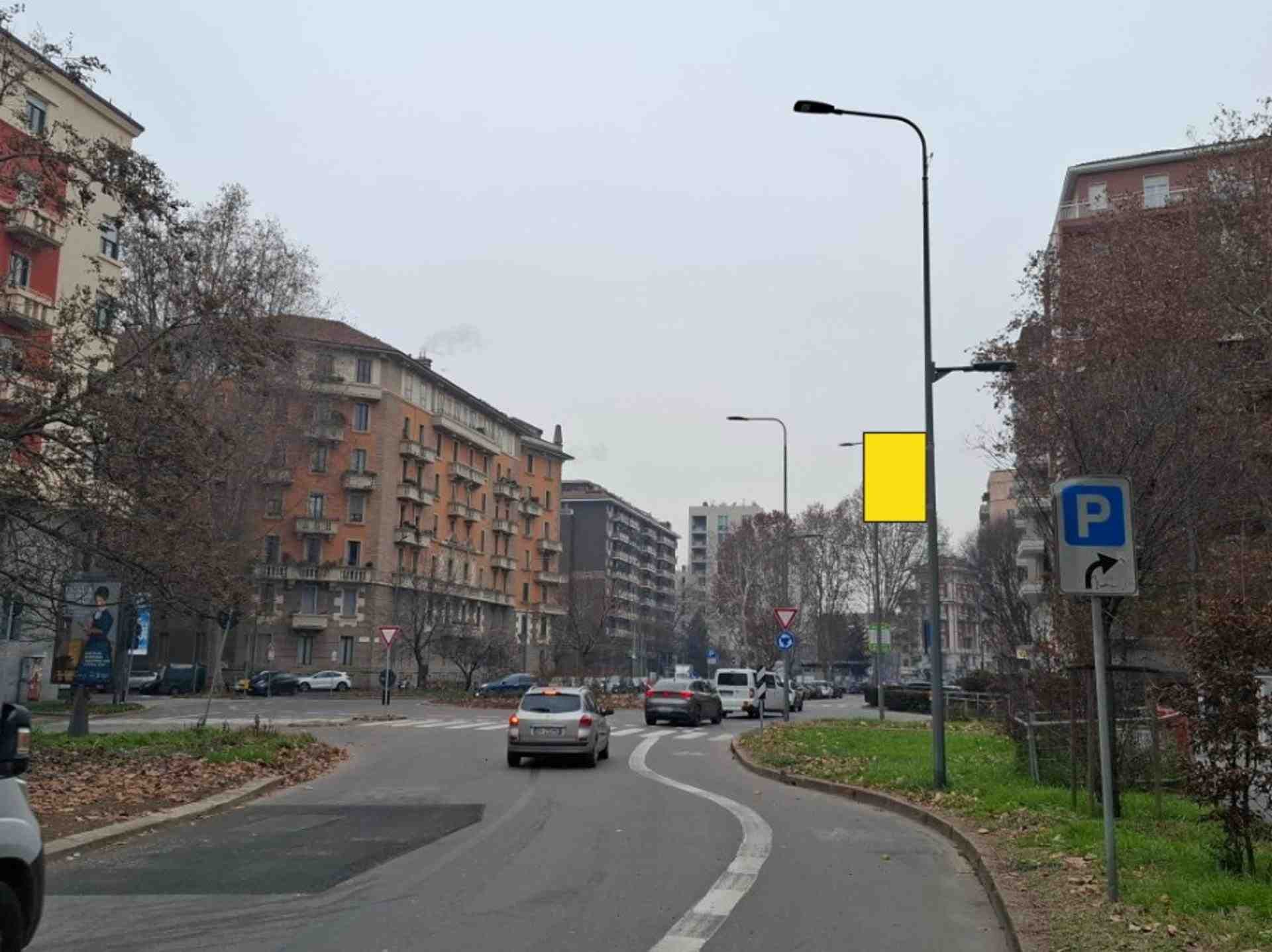 Pole sign Via Gian Carlo Castelbarco palo n. 29, Milano, Italy