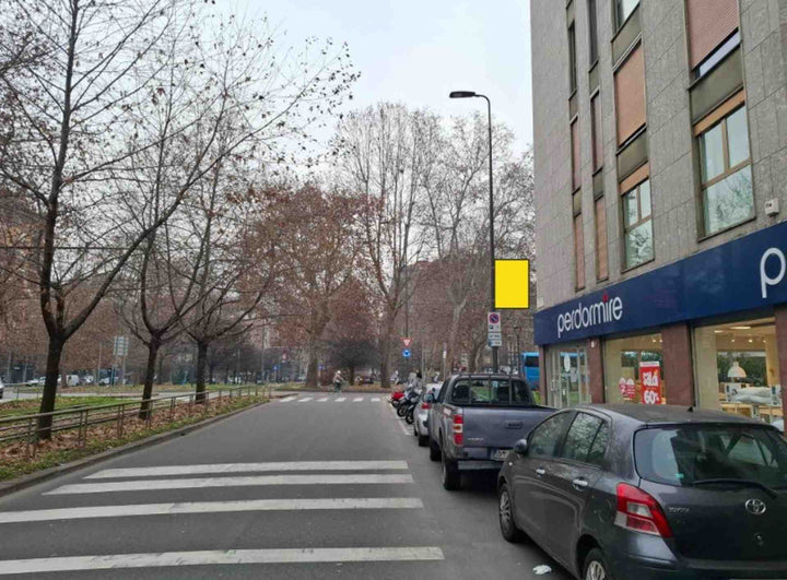 Pole sign Via Cenisio palo n. 73, Milano, Italy