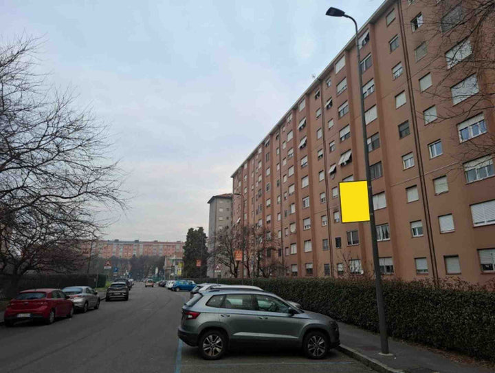 Pole sign Via Ugo Ojetti palo n. 11, Milano, Italy