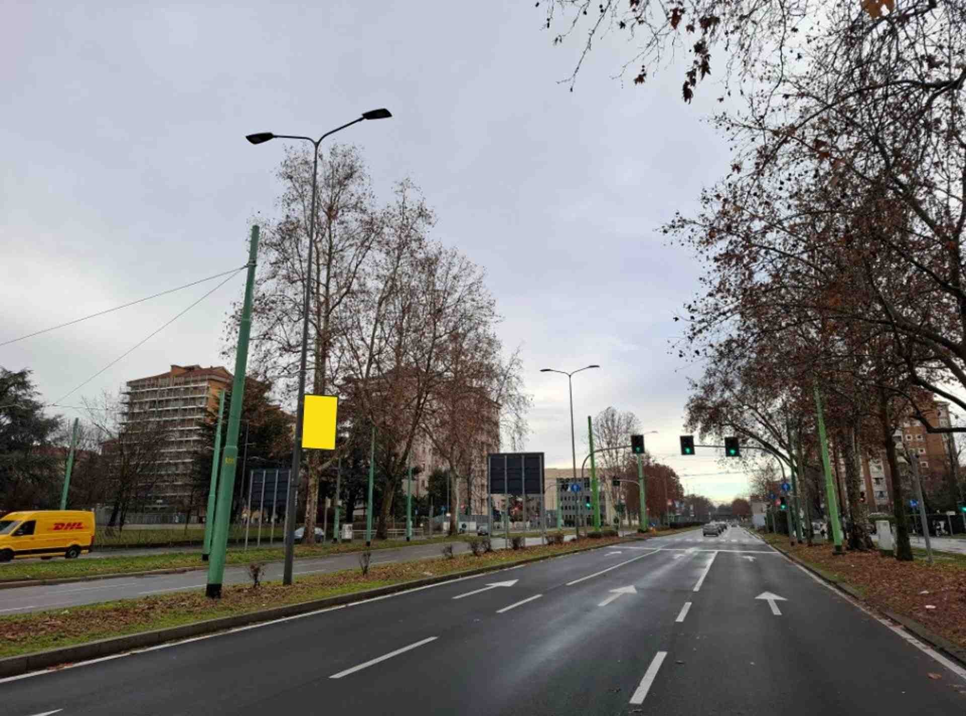 Pole sign Viale Fulvio Testi palo n. 90q, Milano, Italy