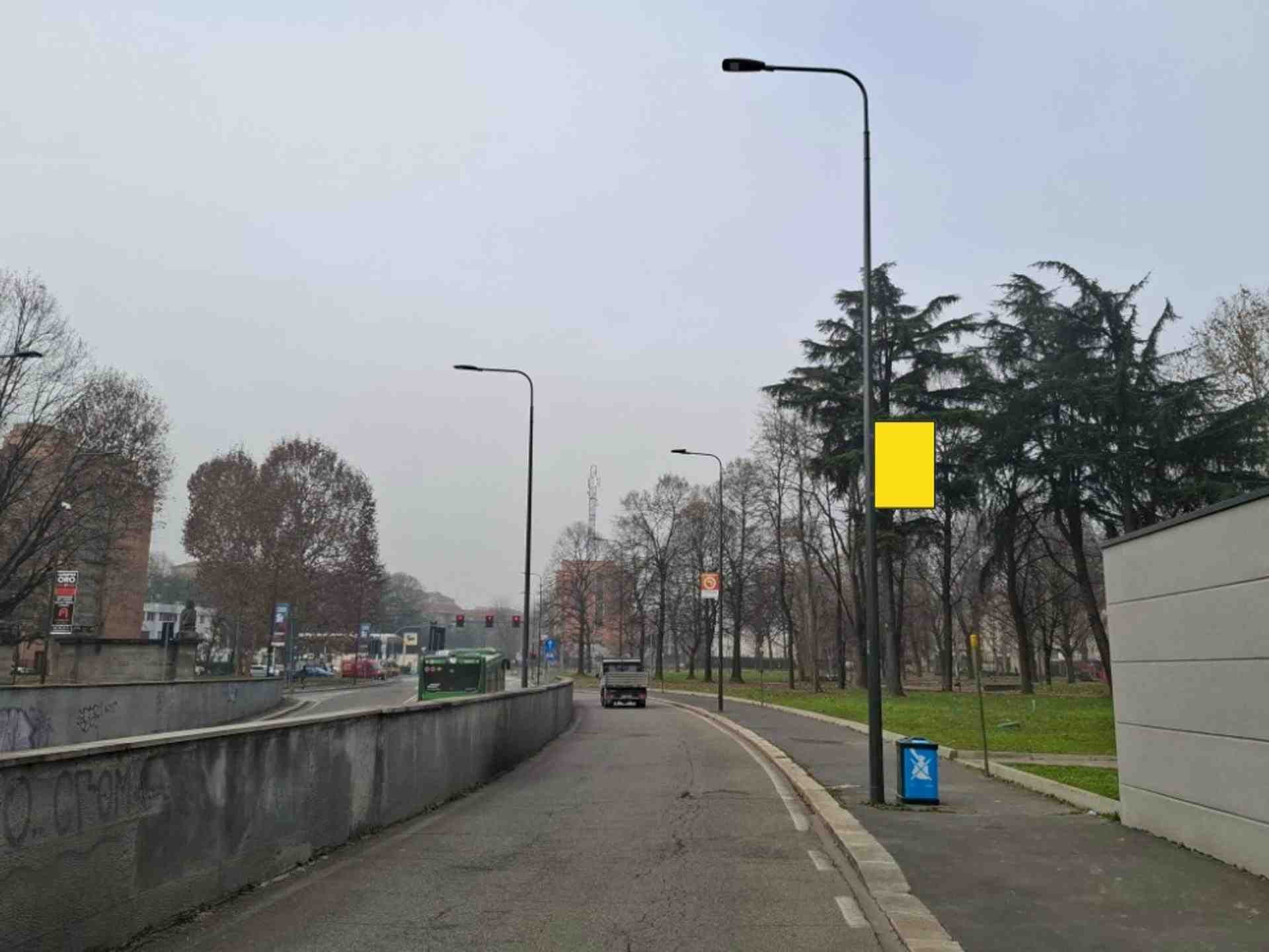 Pole sign Via Comasina palo n. 10, Milano, Italy