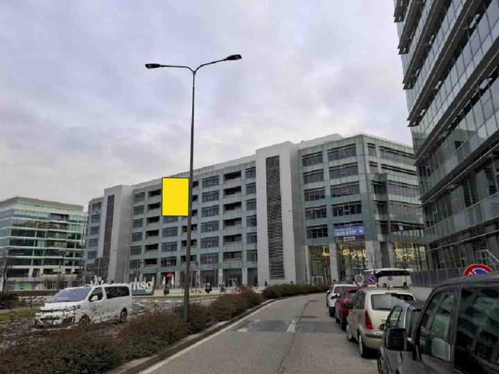 Pole sign Via Luigi Russolo palo n. 5, Milano, Italy