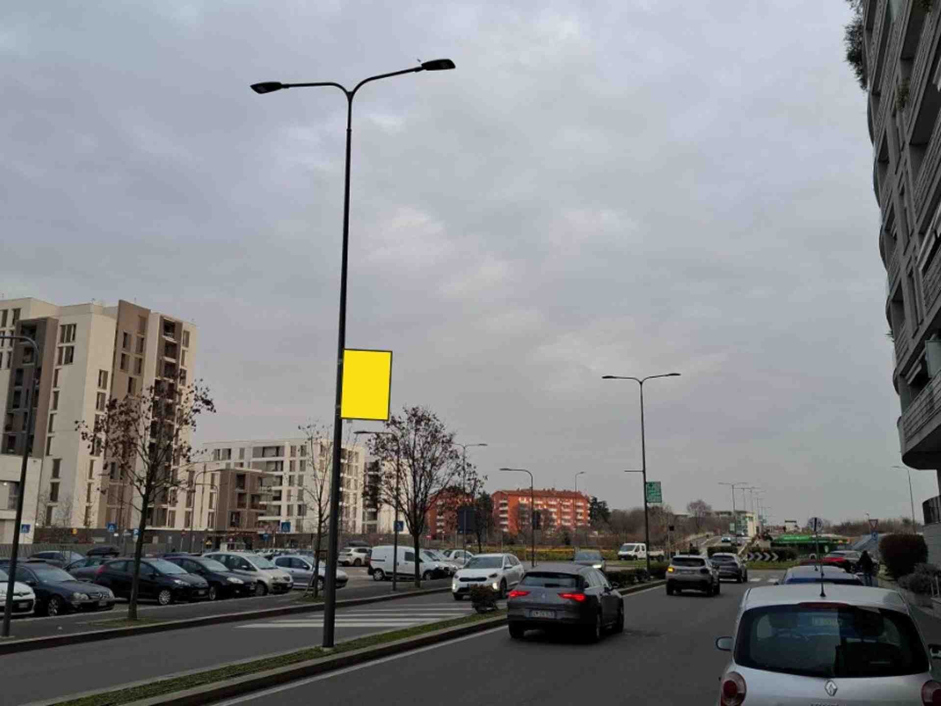 Pole sign Via Giacomo Manzù palo n. 10, Milano, Italy