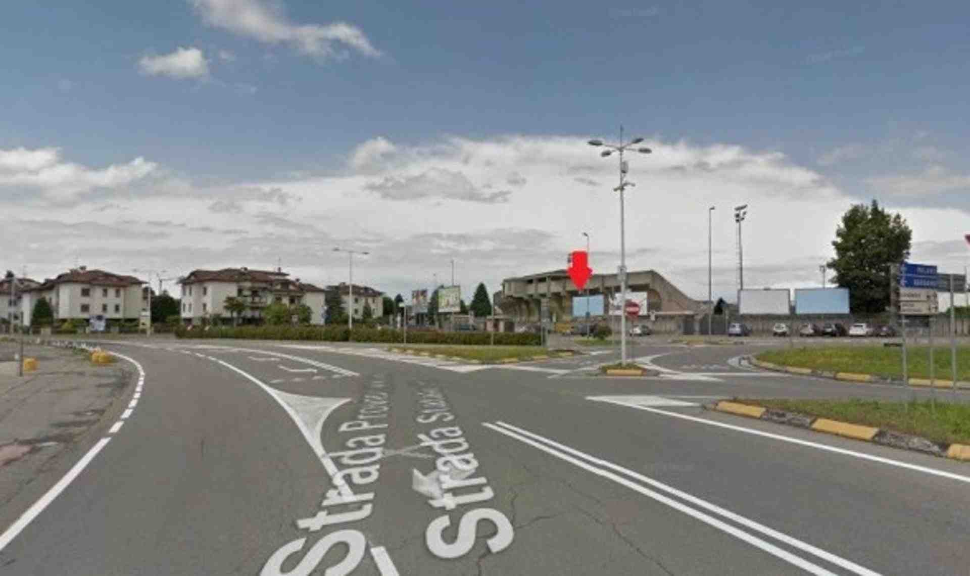 Temporary billboard Via Olimpia, Caravaggio, Italy