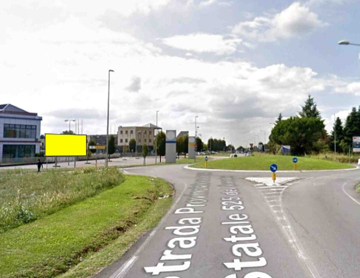 Temporary billboard S.p. ex S.s. 525 Km. 18+077/sx (dir. Bellinzago), Vaprio d'Adda, Italy