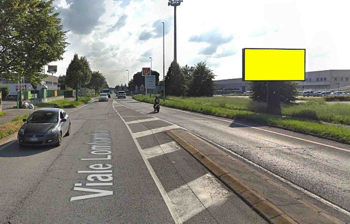Temporary billboard Viale Lombardia, Trezzo sull'Adda, Italy