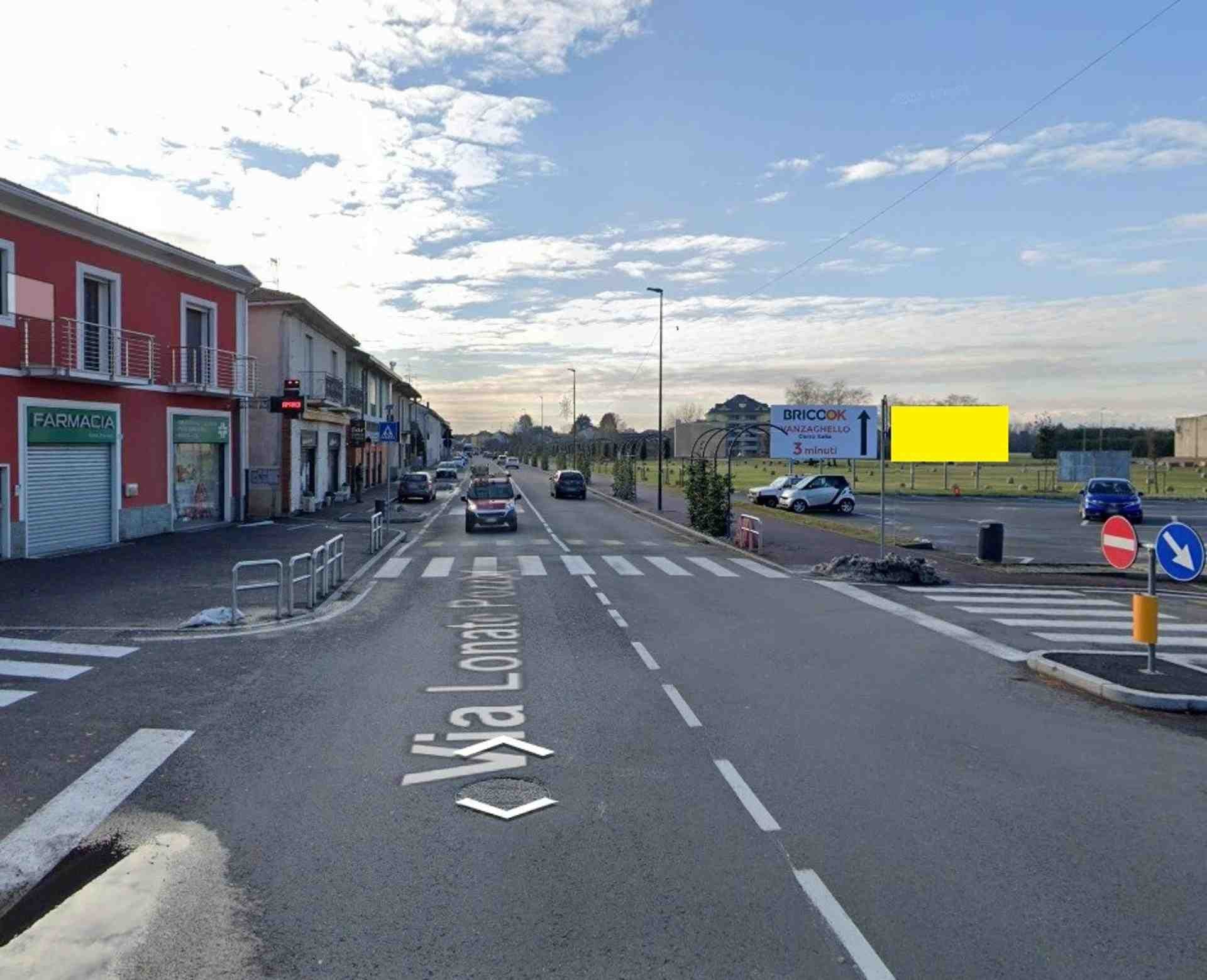 Temporary billboard Via Lonate angolo Via Siracusa S.s. 527, Busto Arsizio, Italy