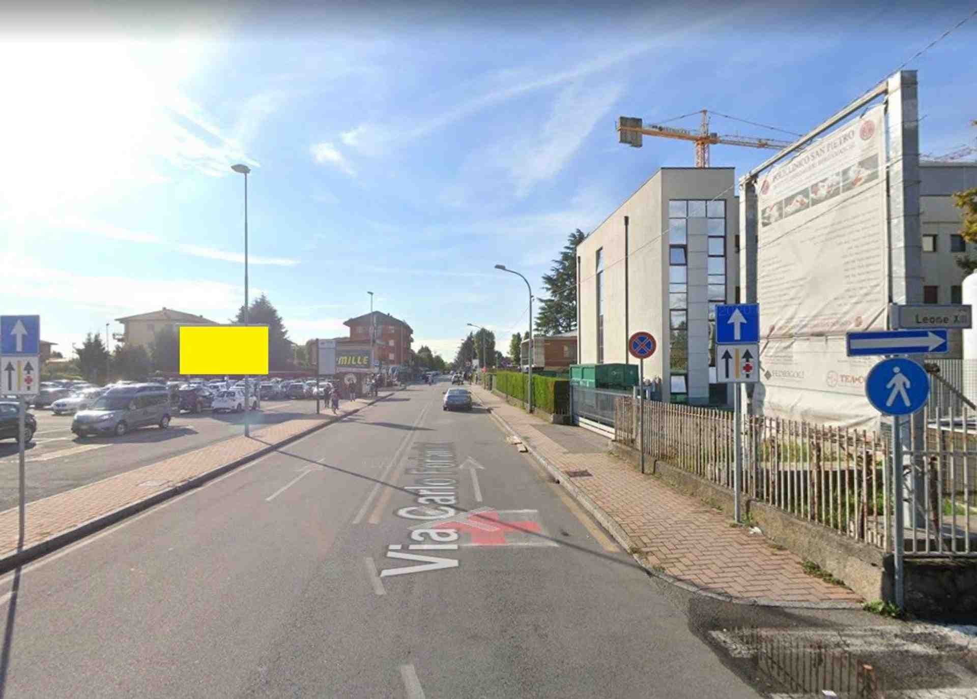 Temporary billboard Via Forlanini parcheggio Ospedale, Ponte San Pietro, Italy