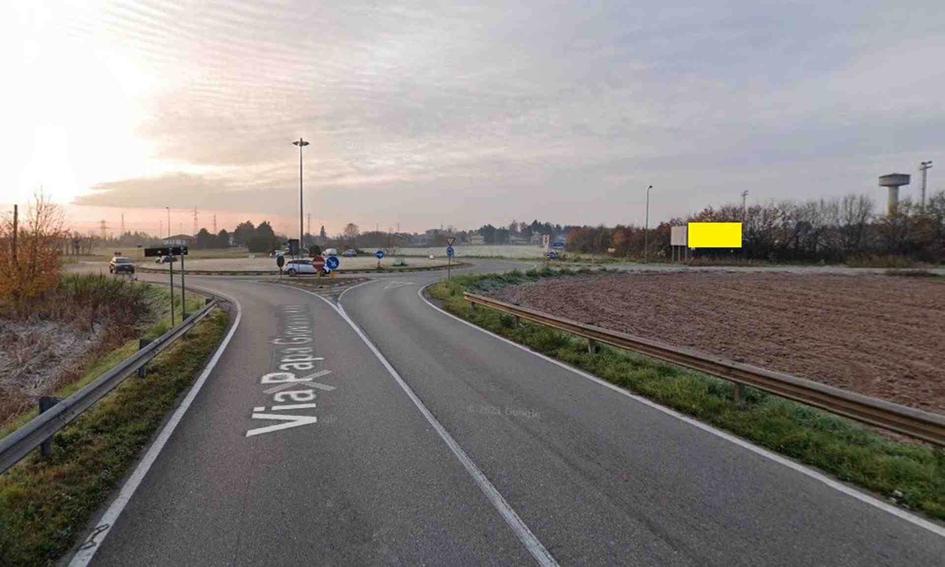 Temporary billboard S.p. 170 km. 9+825/dx, Capriate San Gervasio, Italy