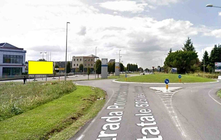 Temporary billboard S.p. ex S.s. 525 Km. 18+077/sx, Vaprio d'Adda, Italy