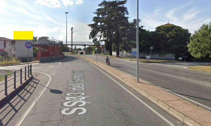 Temporary billboard Via Gemona angolo S.s. 33, Busto Arsizio, Italy