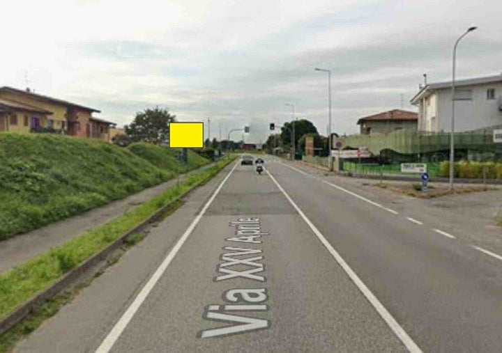 Temporary billboard S.p. 155 Km. 5+000/sx, Bonate Sotto, Italy
