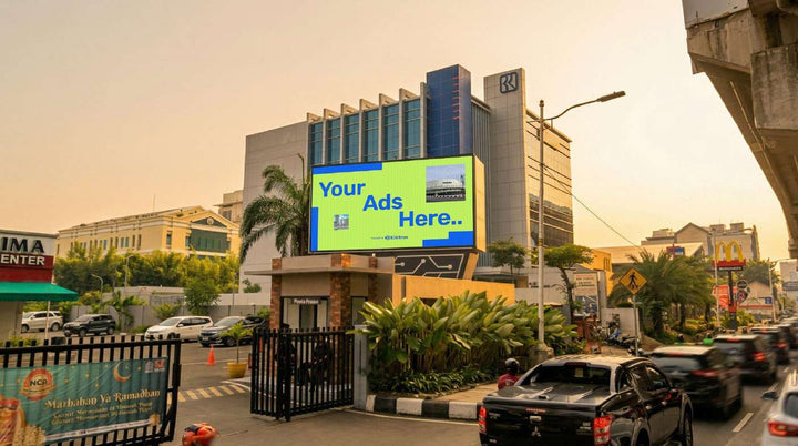 Boulevard Kelapa Gading Digital LED Screen, Jakarta Utara, Indonesia
