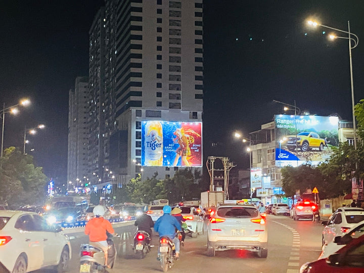 Wall Billboard, Position hotel Hương Lan - 39 Trần Hưng Đạo, ward Hồng Gai, Quang Ninh