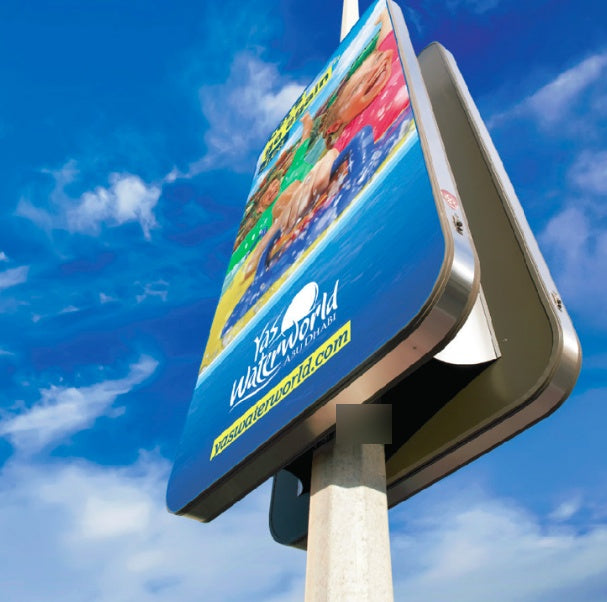 YAS Island Lamp Posts